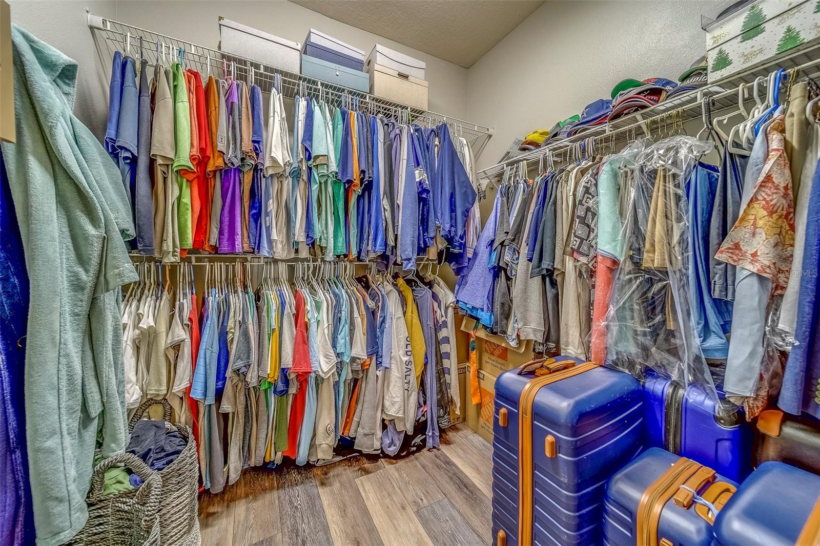 Large Walk in Closet