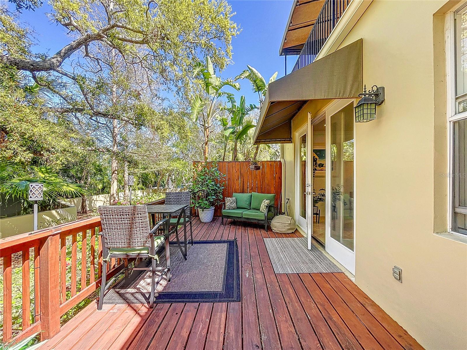A great party deck that flows into the family room.
