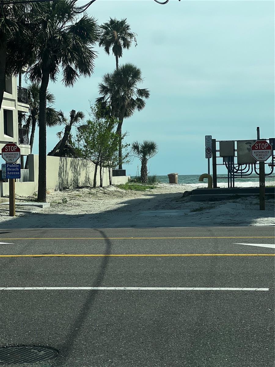 Beach Access just across Gulf Blvd
