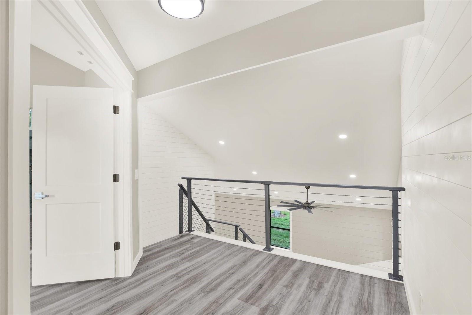 Foyer upstairs