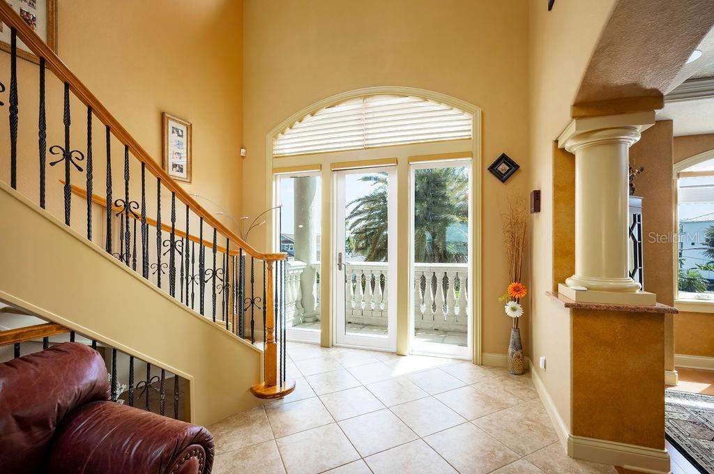 Sitting Area - 2nd floor306 Harbor Dr, Indian Rocks Beach, FL