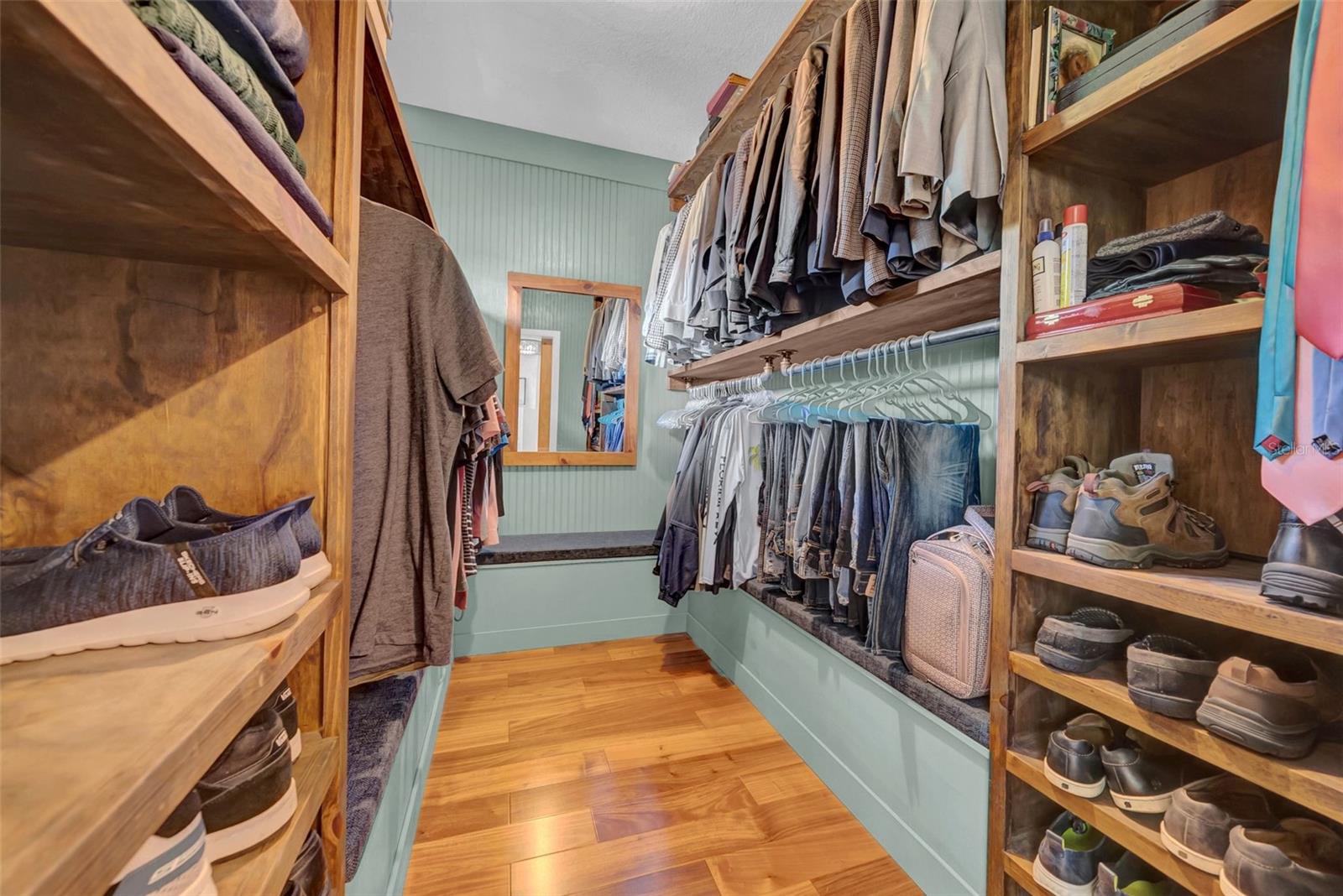 Master Closet 2