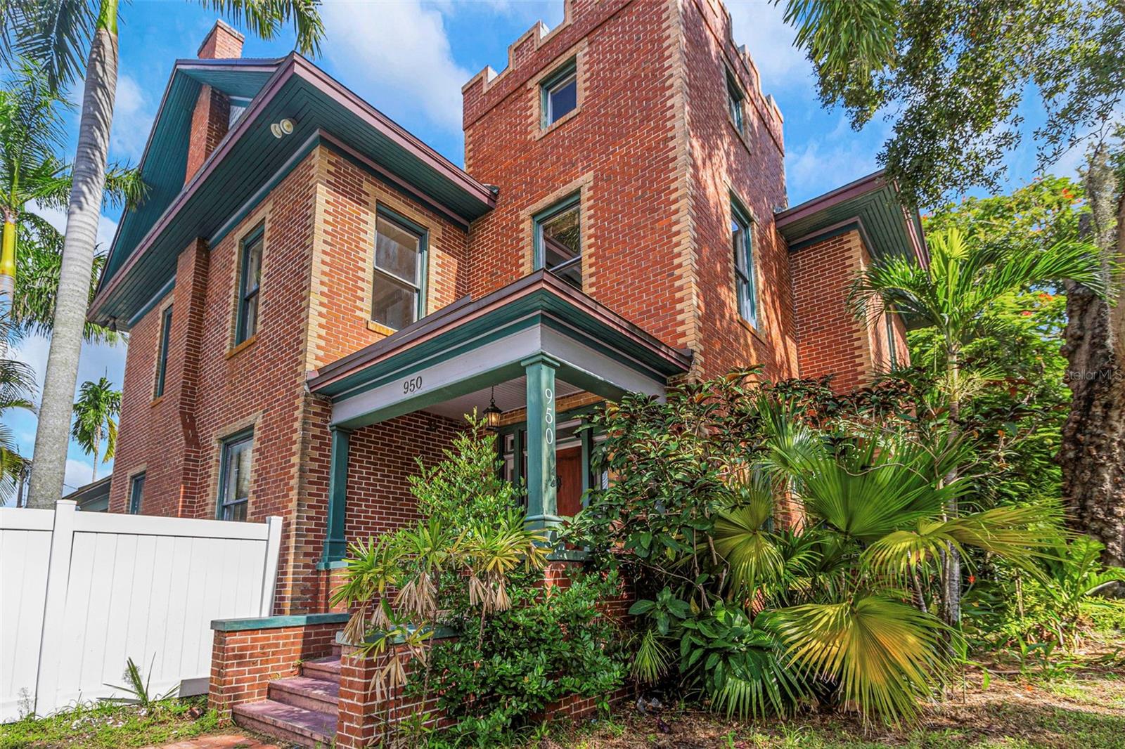 A hybrid of Queen Anne and Tudor Styles