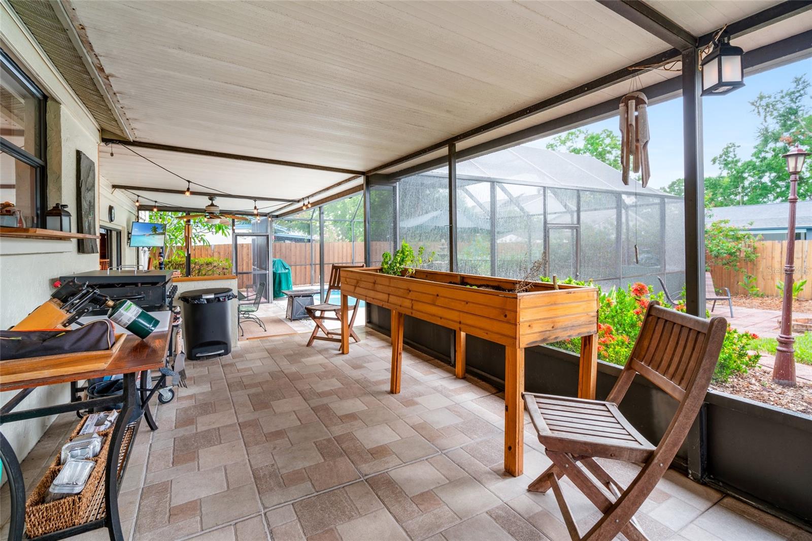 Raise Lanai