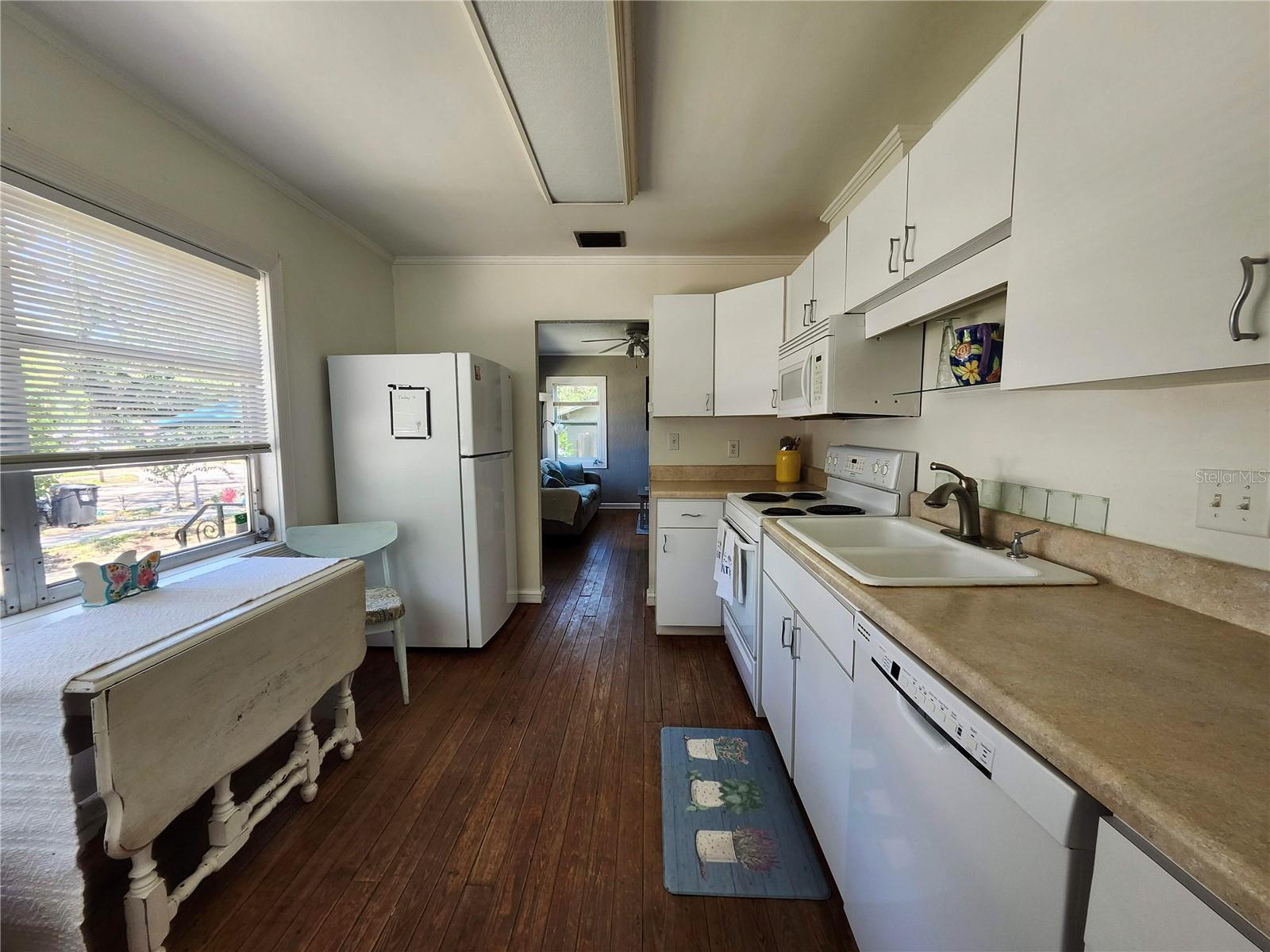 Kitchen with eating area