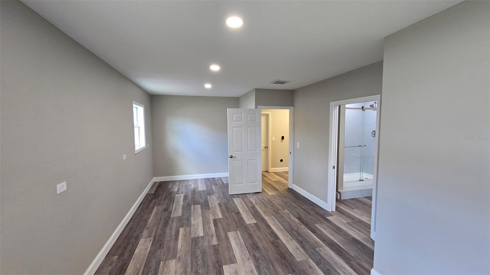 Bonus Room/In law quarters/Additional Primary Bedroom