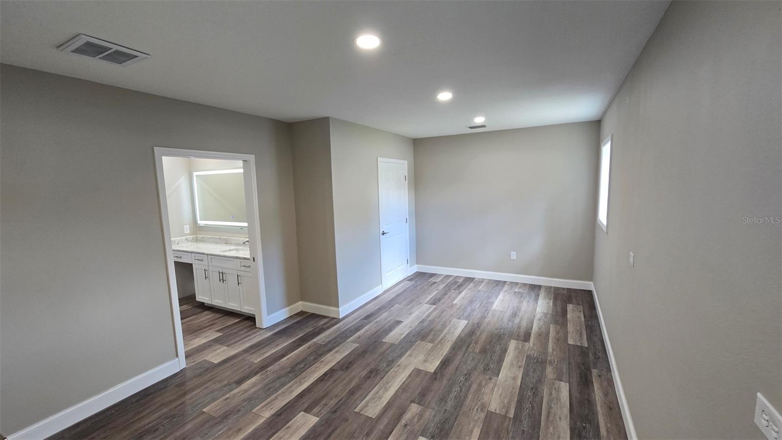 Bonus Room/In law quarters/Additional Primary Bedroom