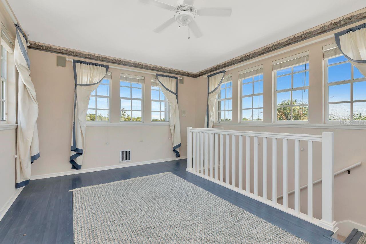 3rd Floor  Bonus Room