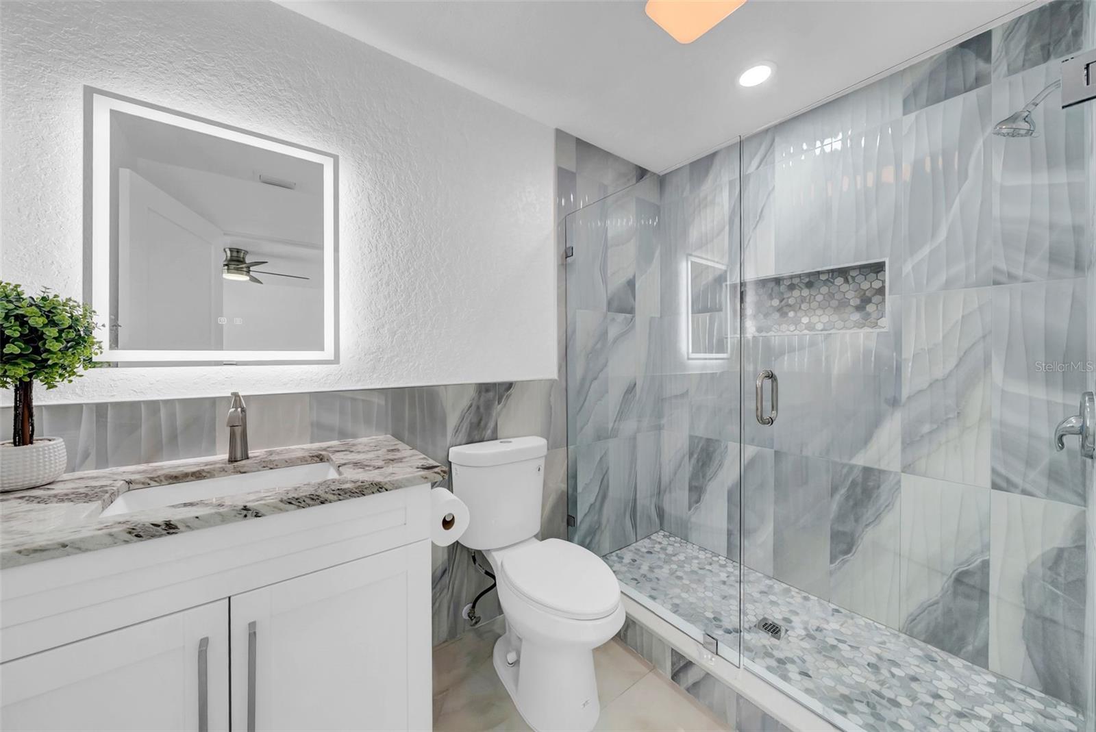 Bathroom 2 ensuite
