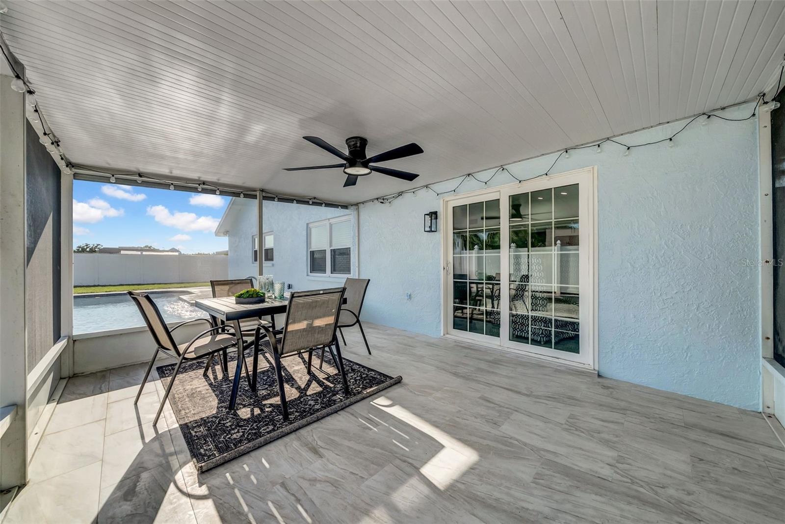 Screened in Lanai