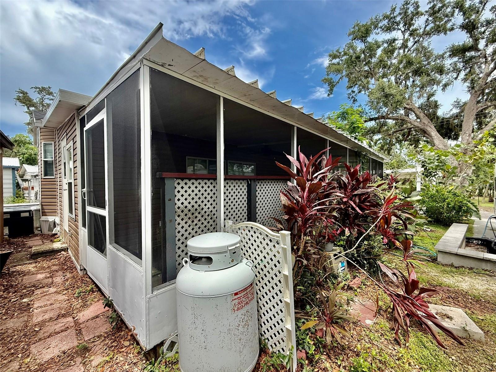 screened porch