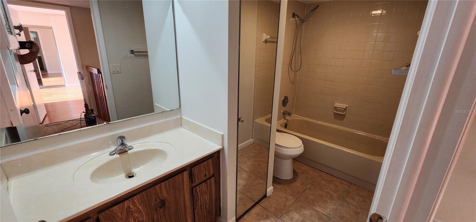 2nd floor guest bath