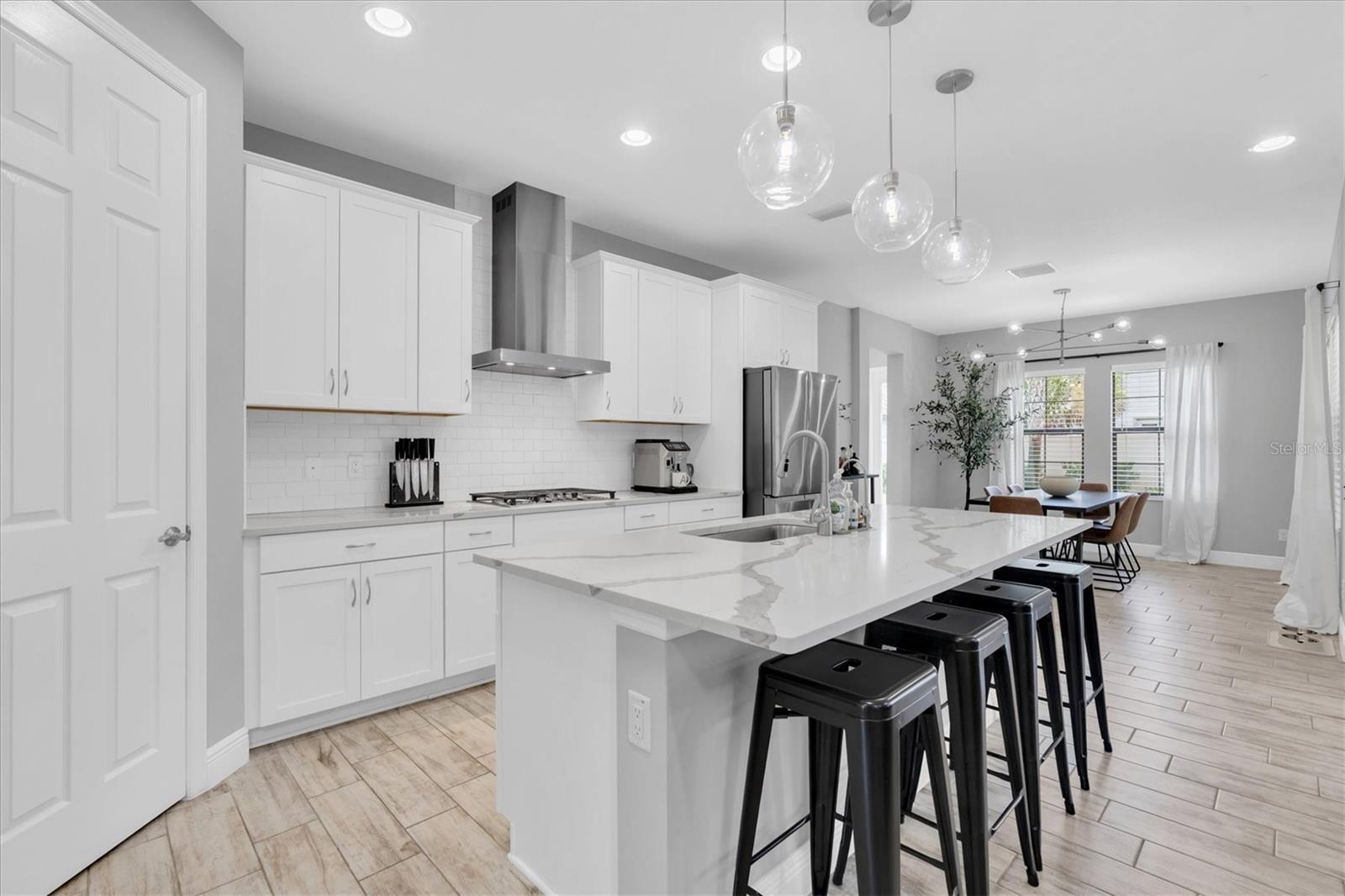 GOURMET KITCHEN
