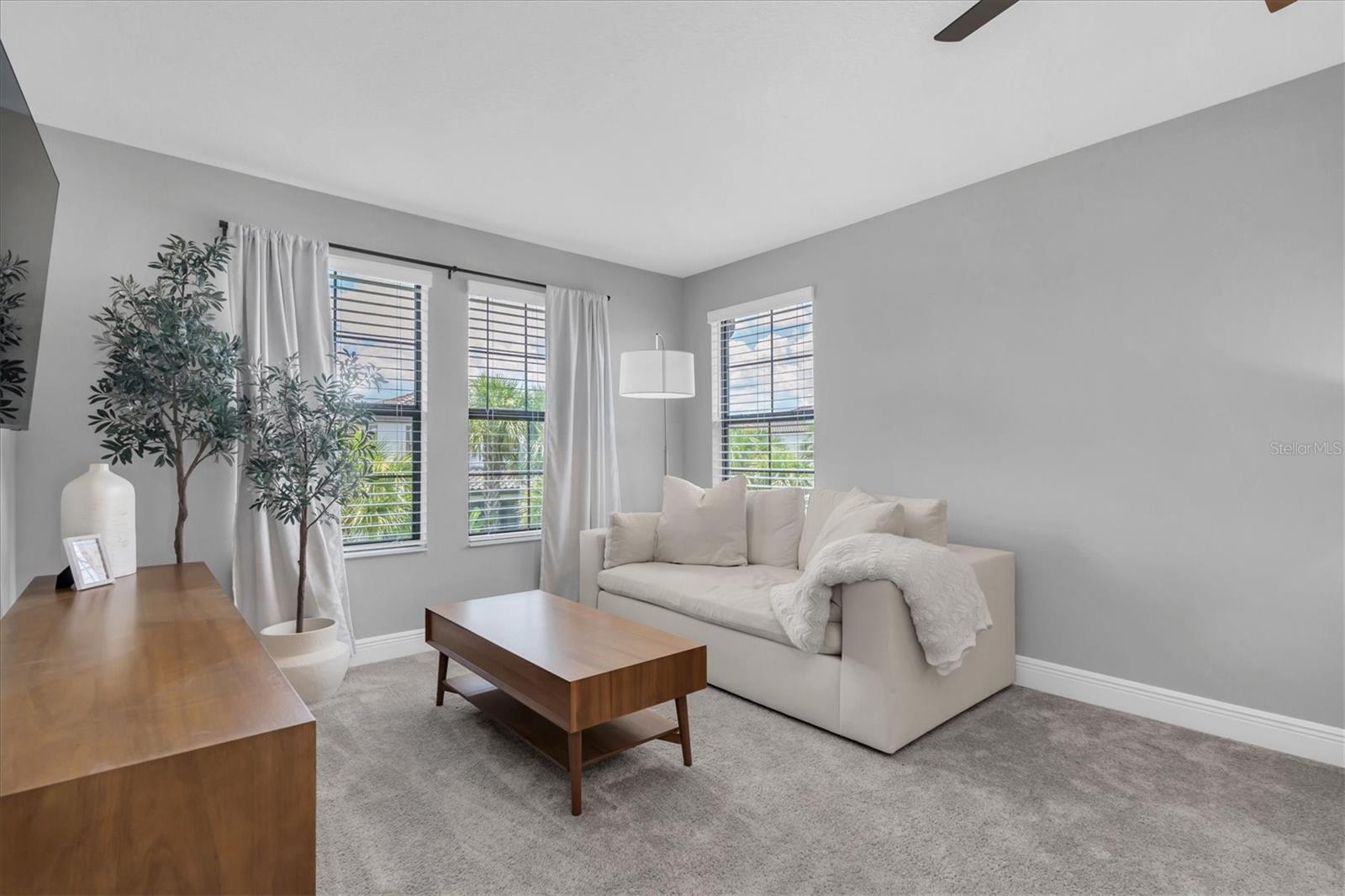 PRIMARY BEDROOM SITTING AREA