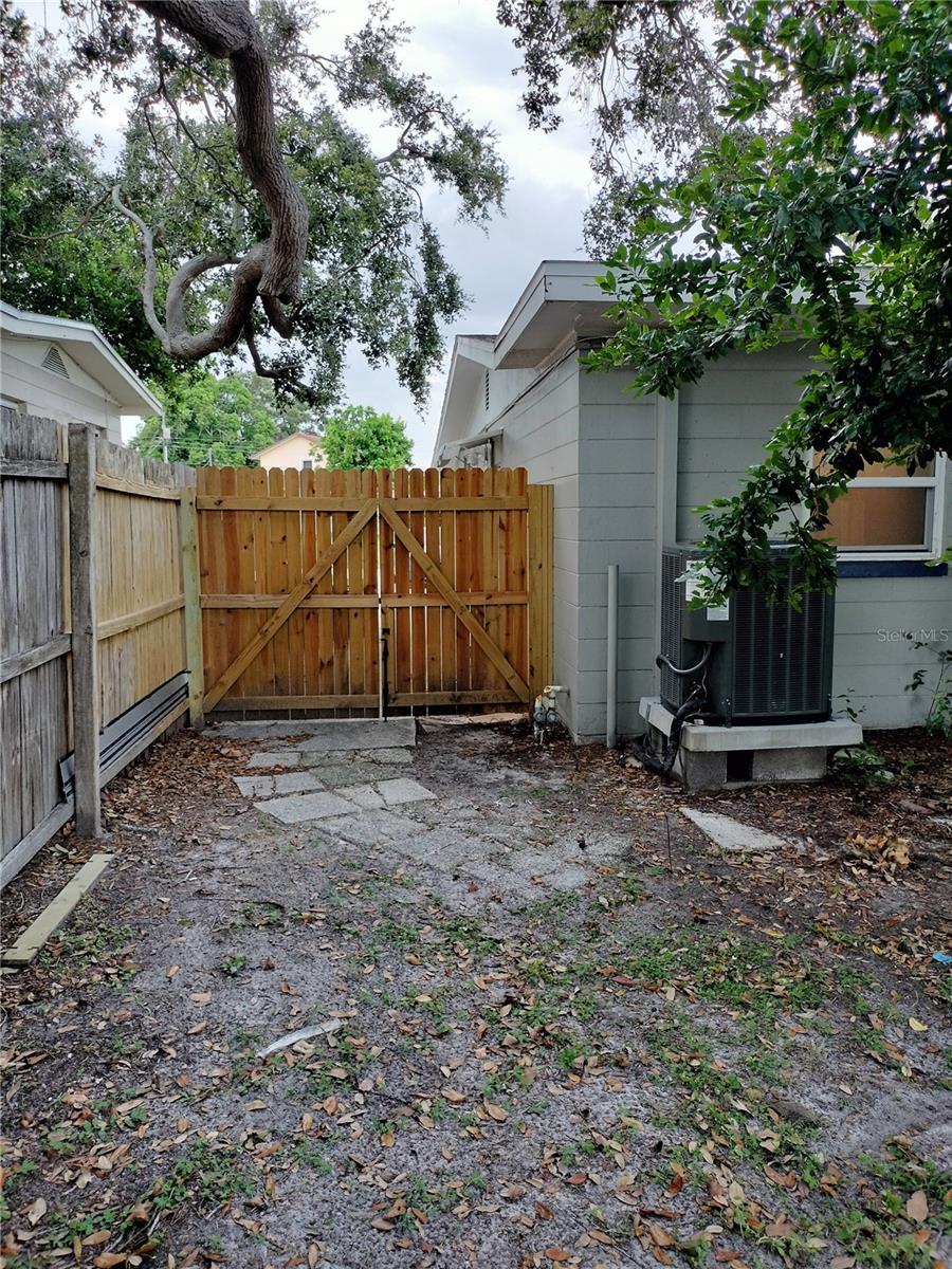 New gate