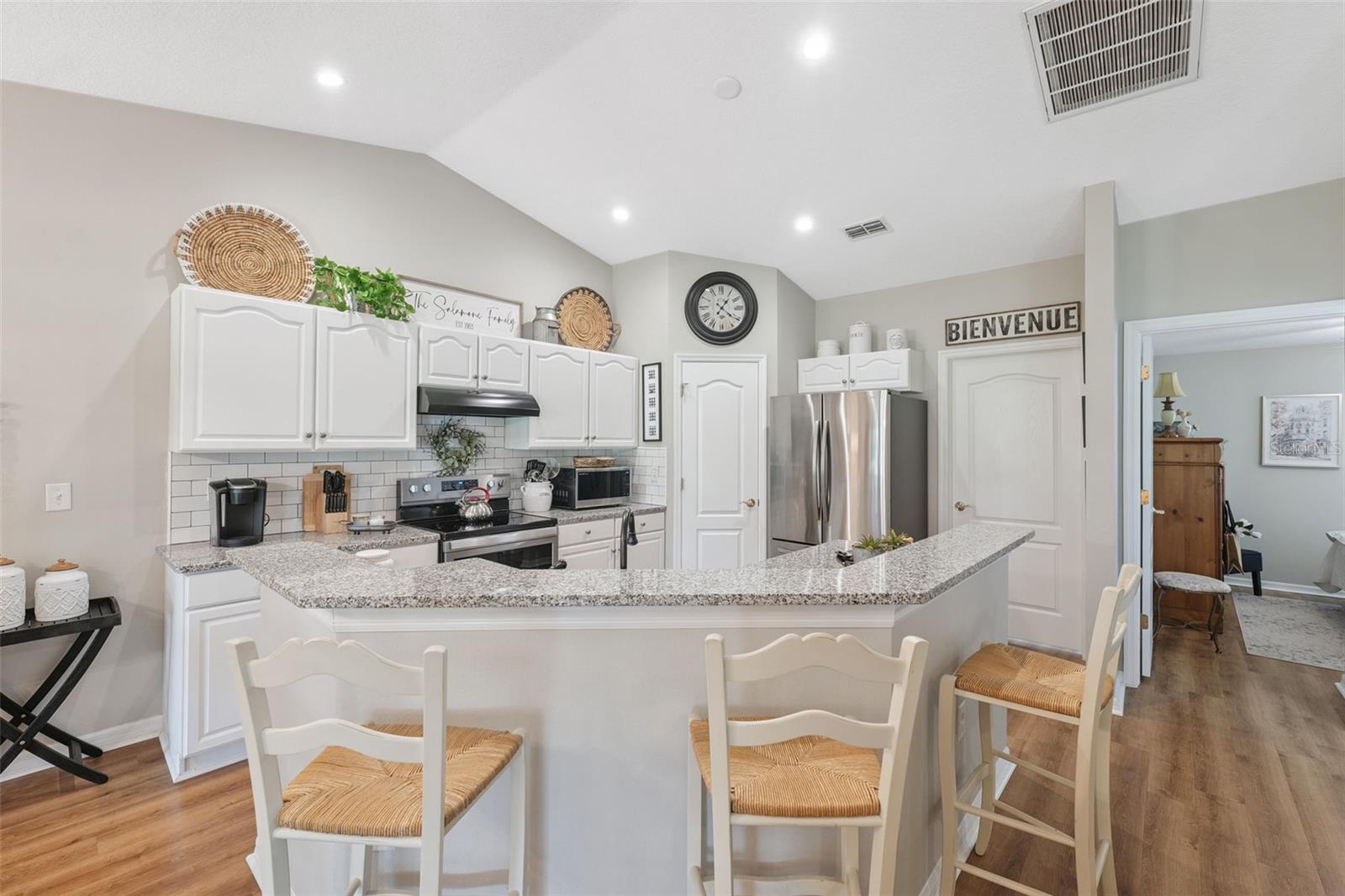Breakfast Bar/ Kitchen