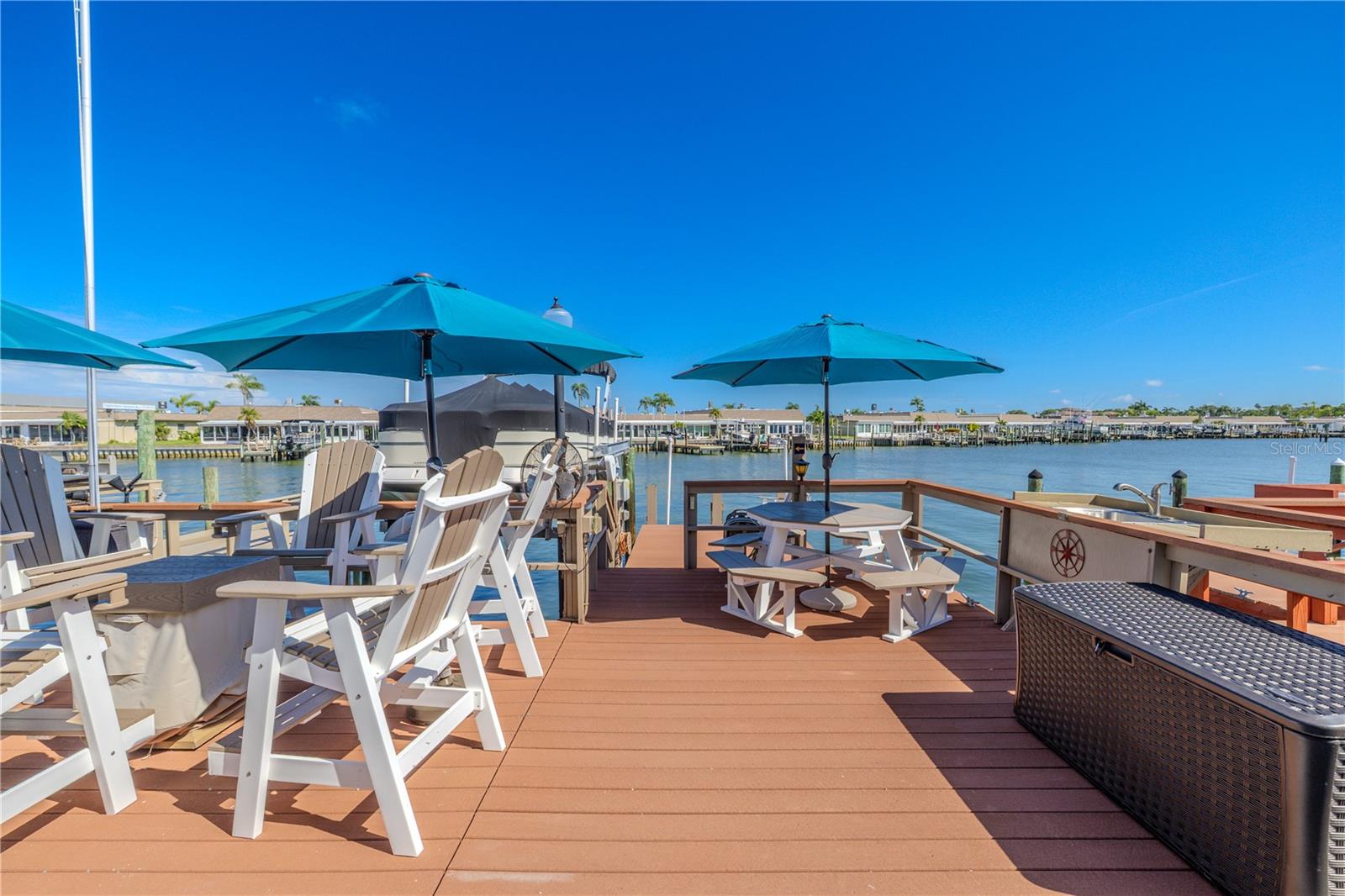 Spacious Polywood upper deck perfect for relaxing or entertaining