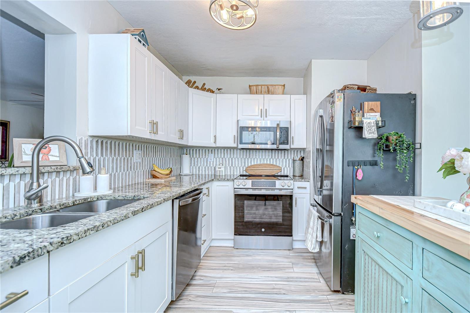 Stainless appliances!