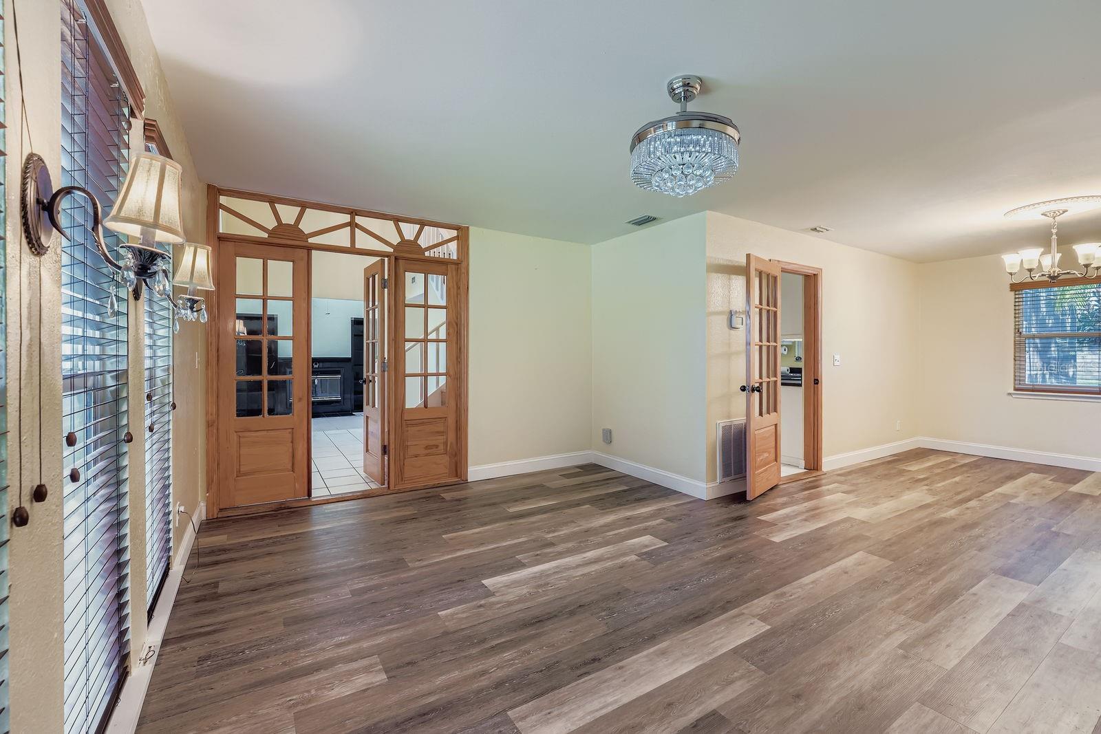 Family room/Dining room