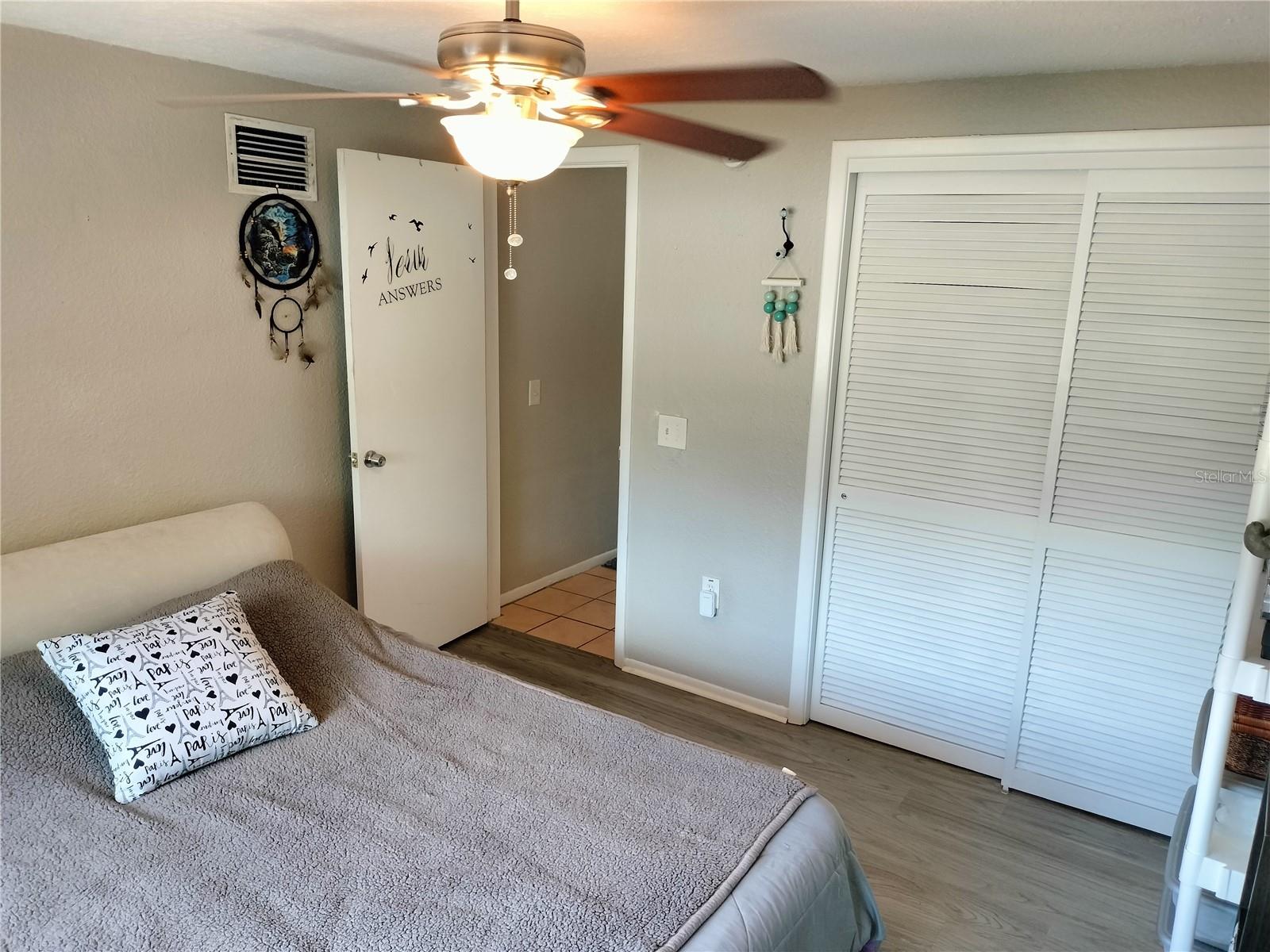 Guest bedroom