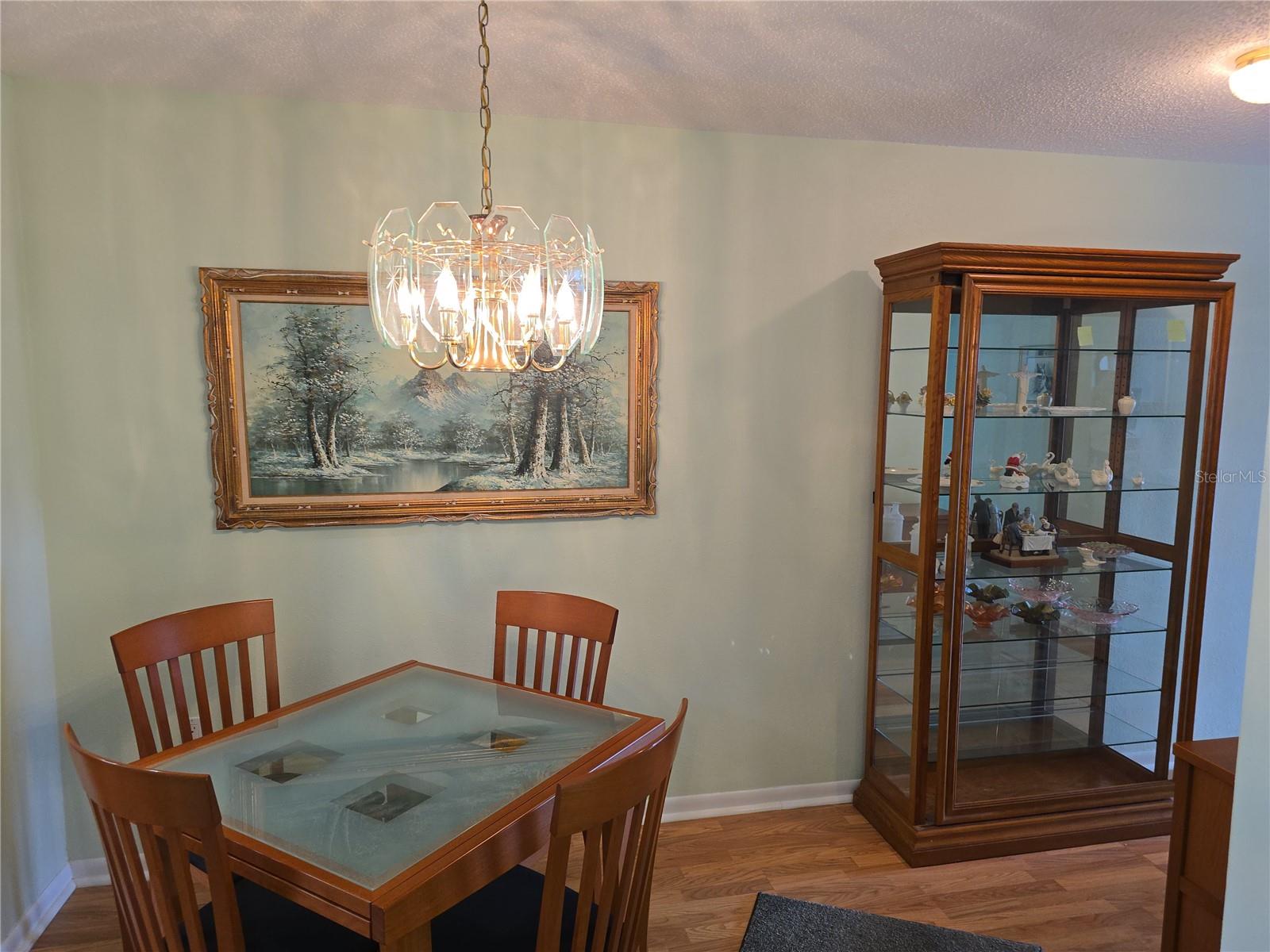 DINNING ROOM