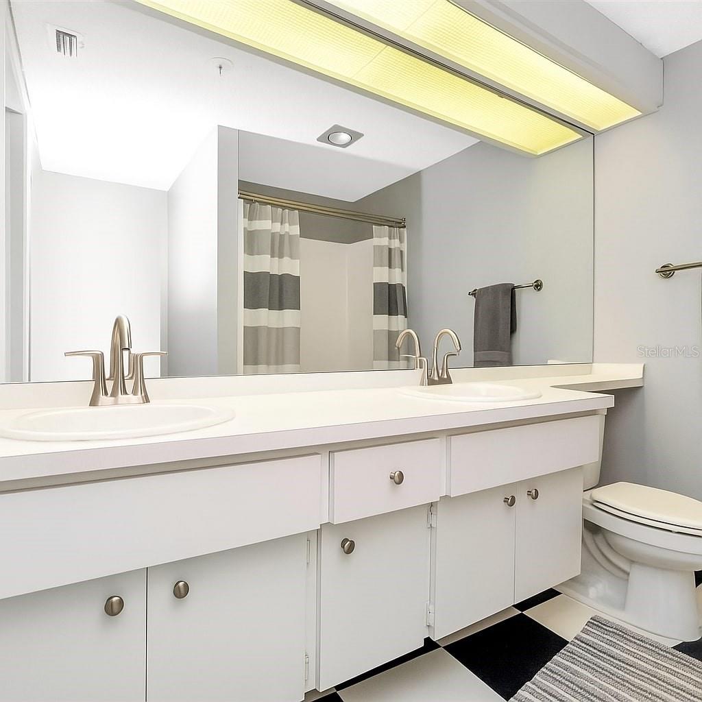 Primary Bathroom  Virtually Painted