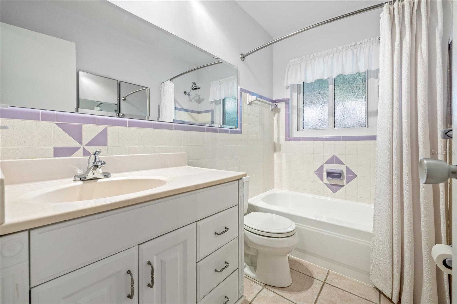 2nd bathroom