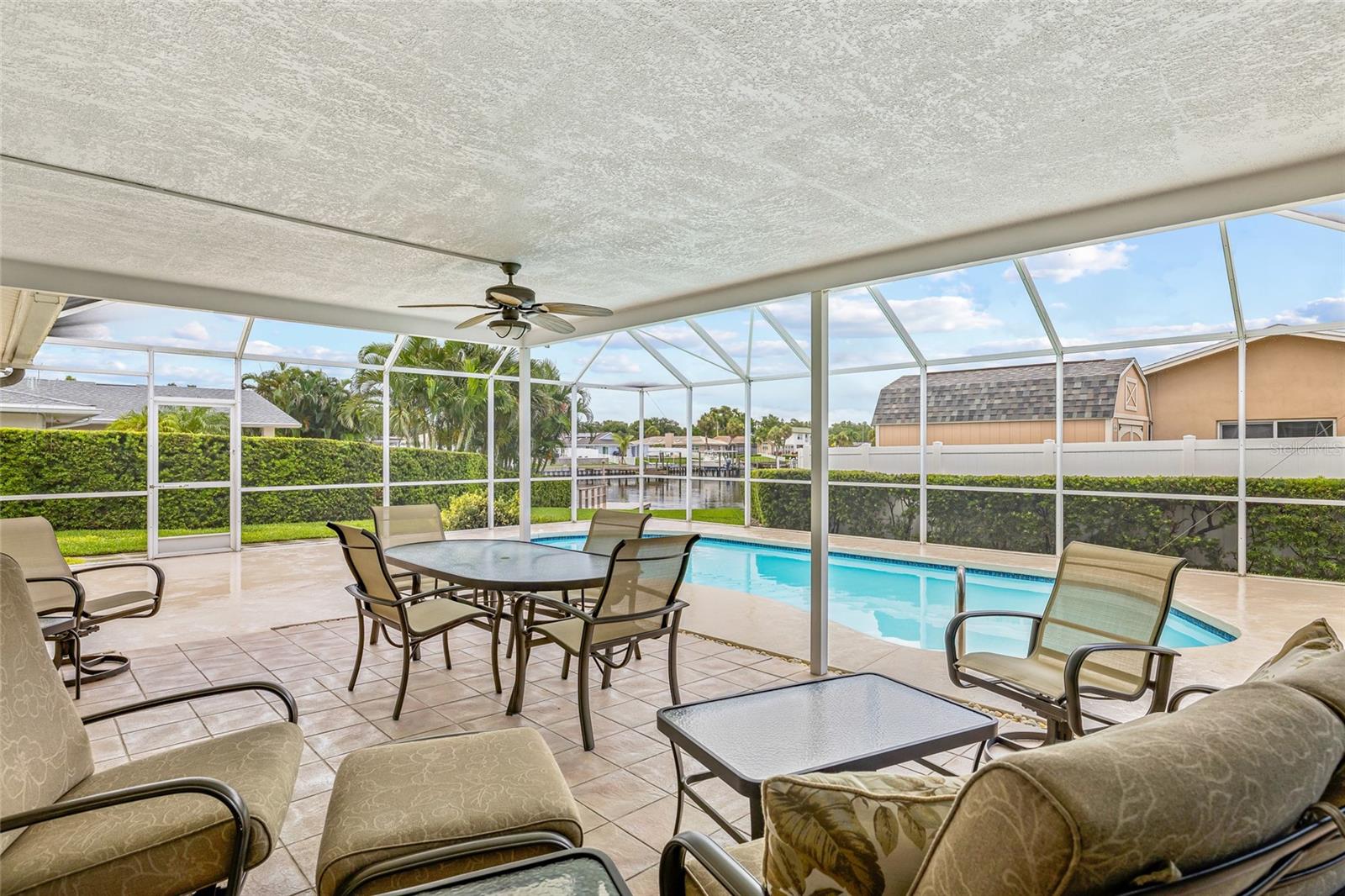 Patio/pool area
