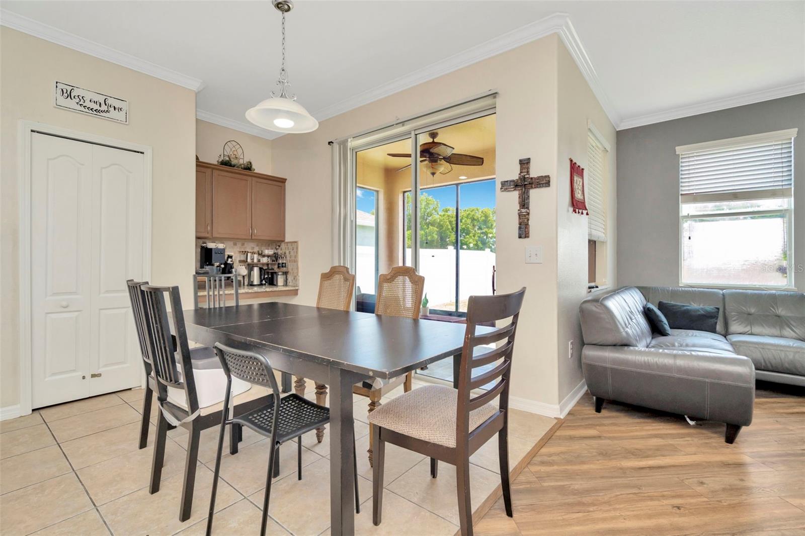Breakfast Area to Family Room