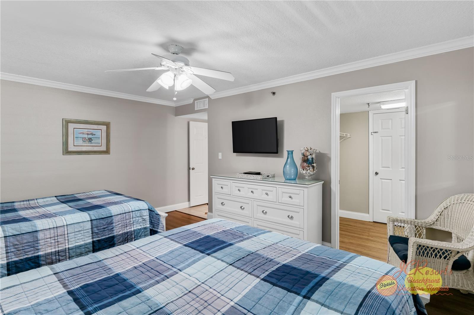 MAIN BEDROOM 4