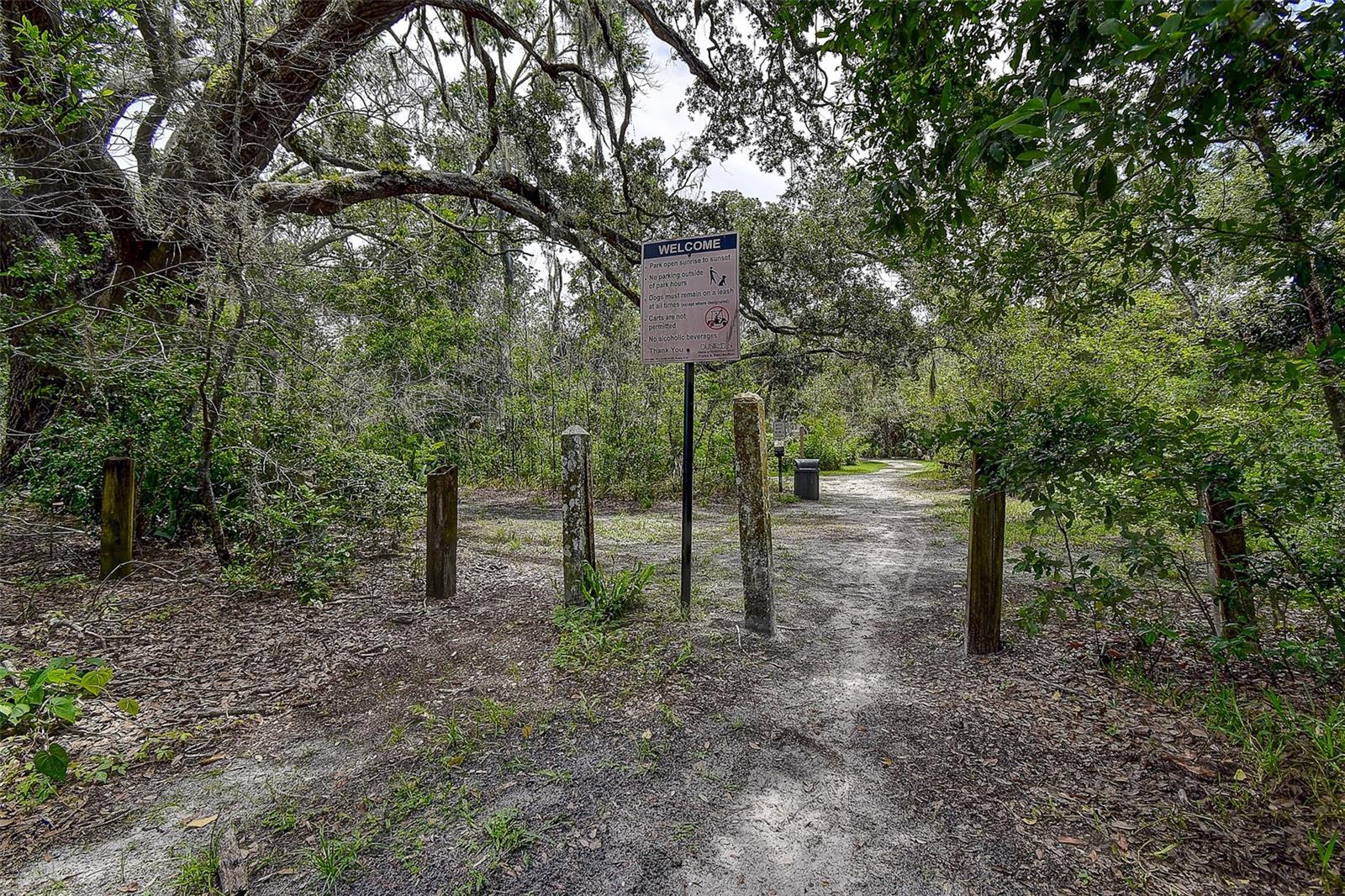 Entrance to Hammock Park 3 doors down also