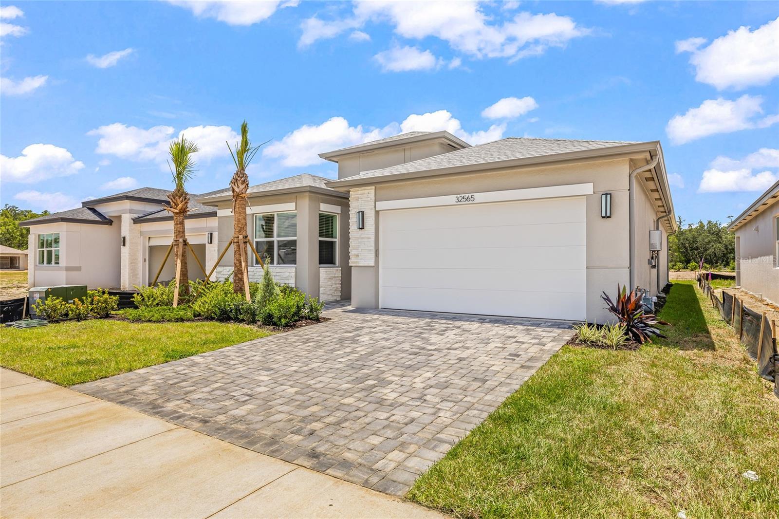 Front - 2 car garage
