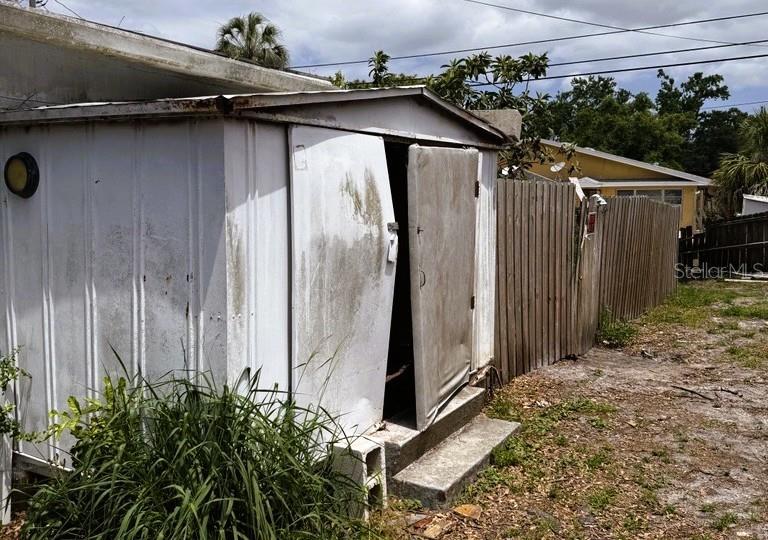 Laundry Shed