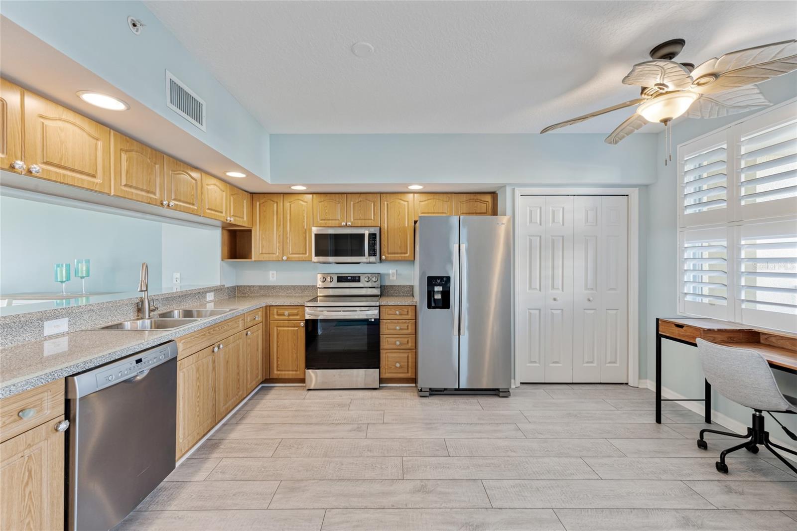 Spacious kitchen that was also used as an office.