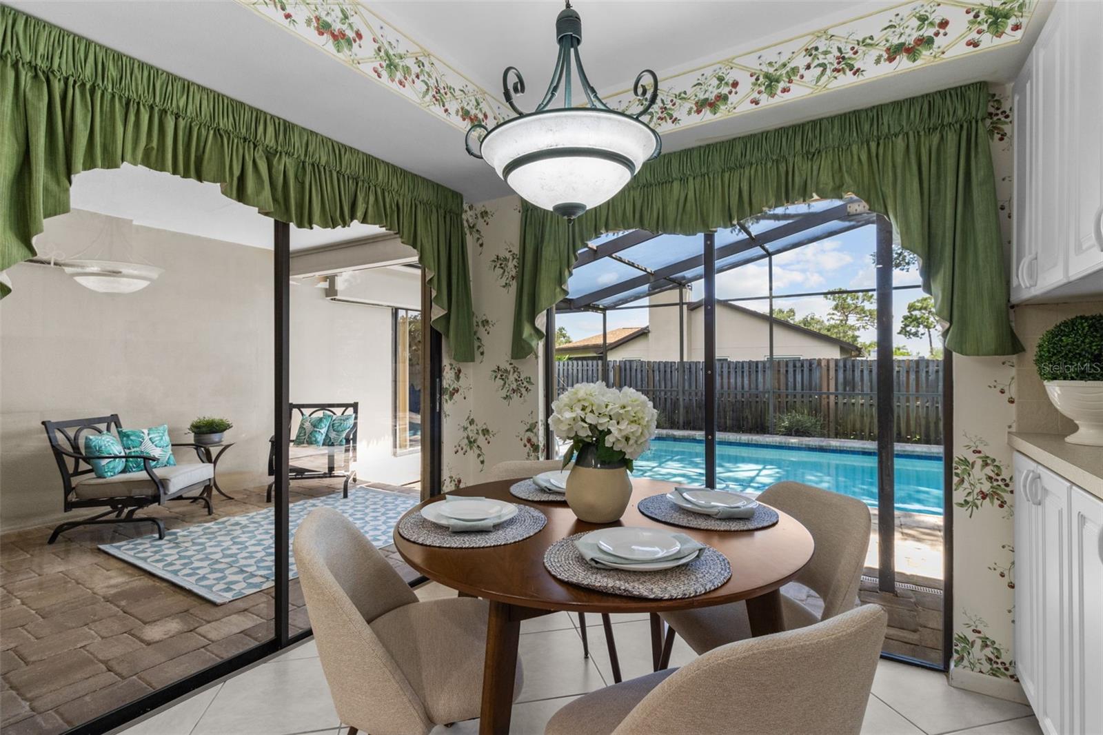 Breakfast Room Nook