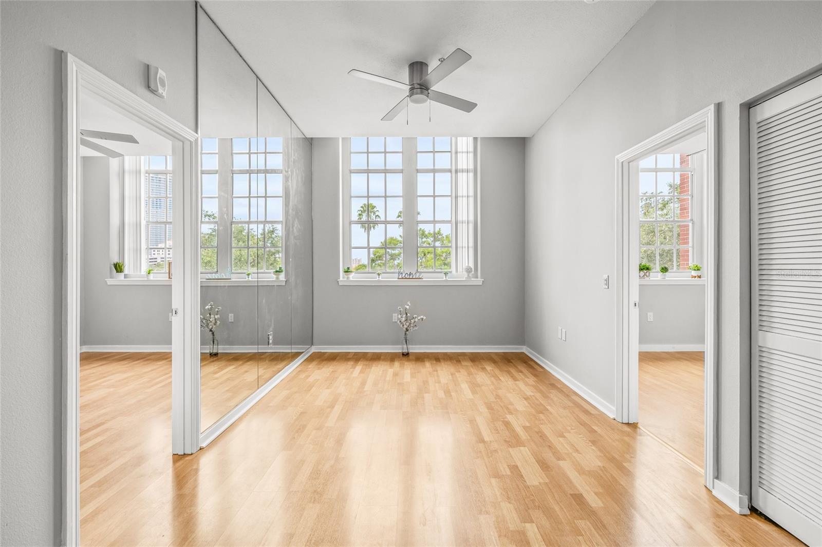 Notice the Beautiful Laminate floors in the Living Room