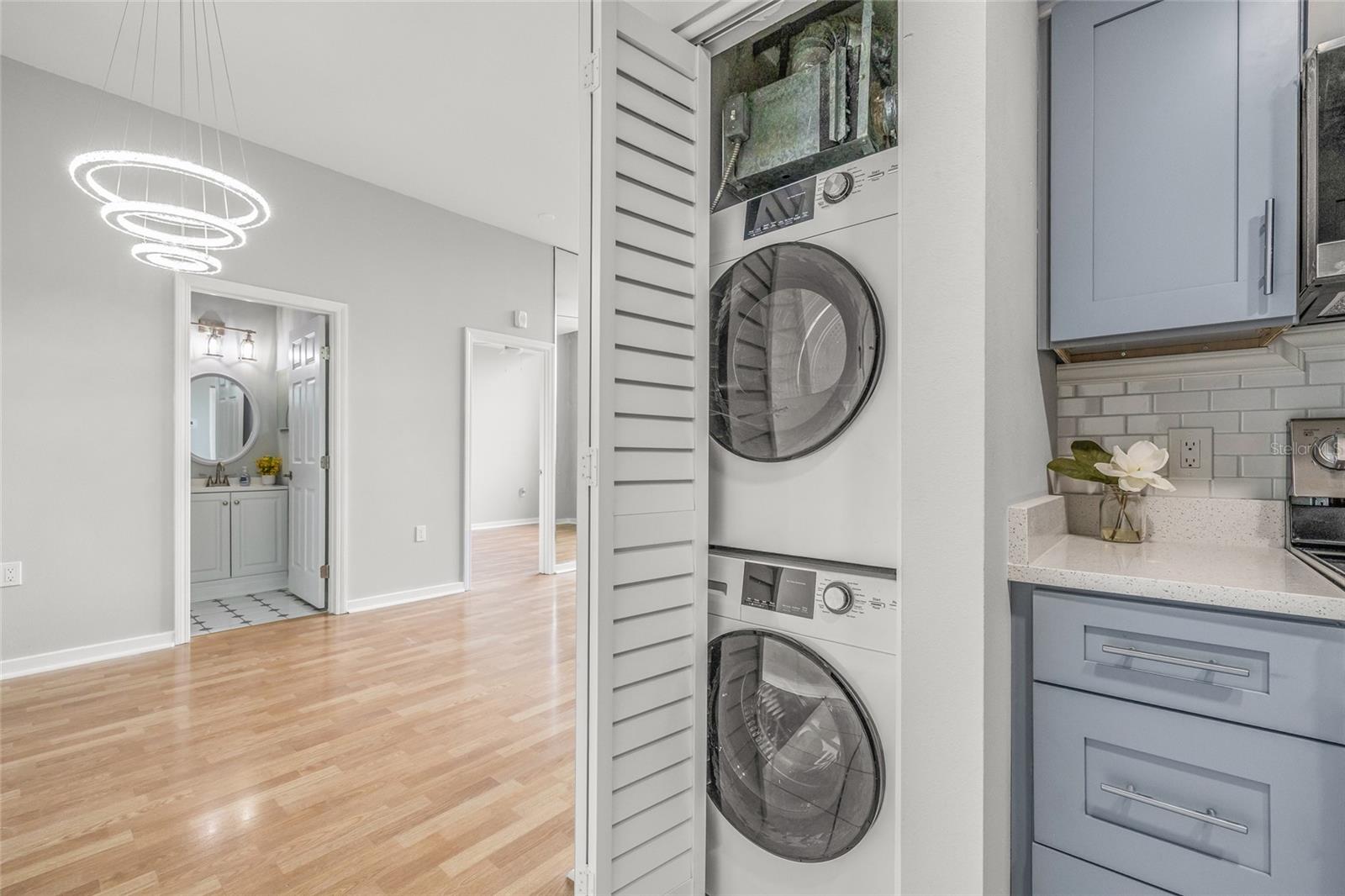 Brand New Washer and Dryer stay with the Condo