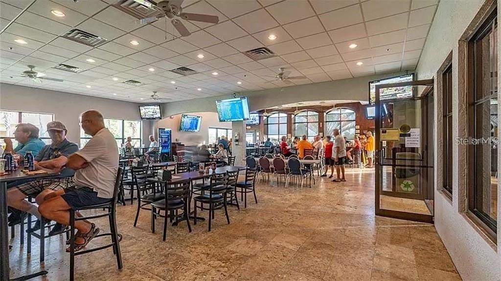 South Club - Palm Court Restaurant and Bar