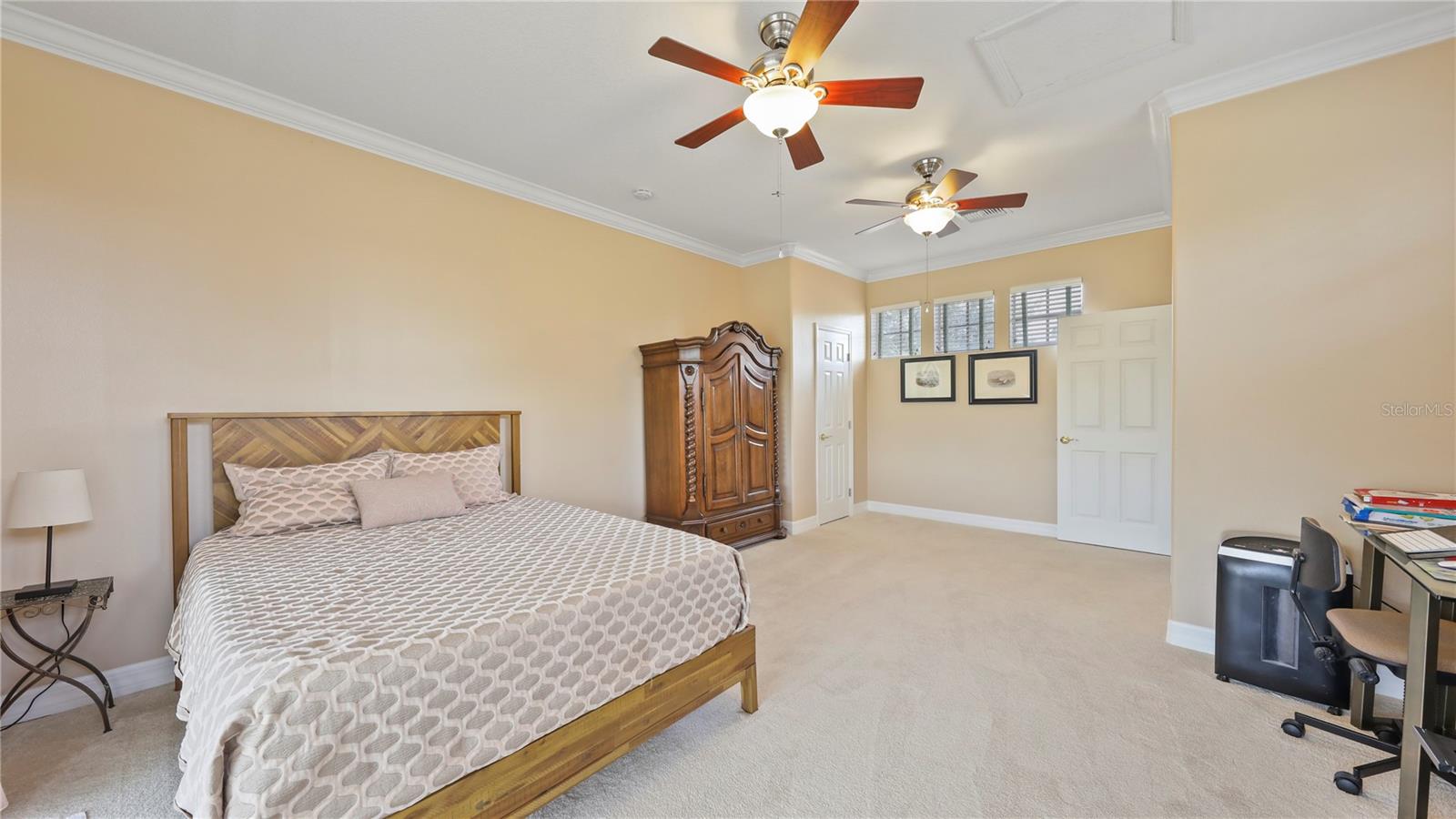 UPSTAIRS BEDROOM