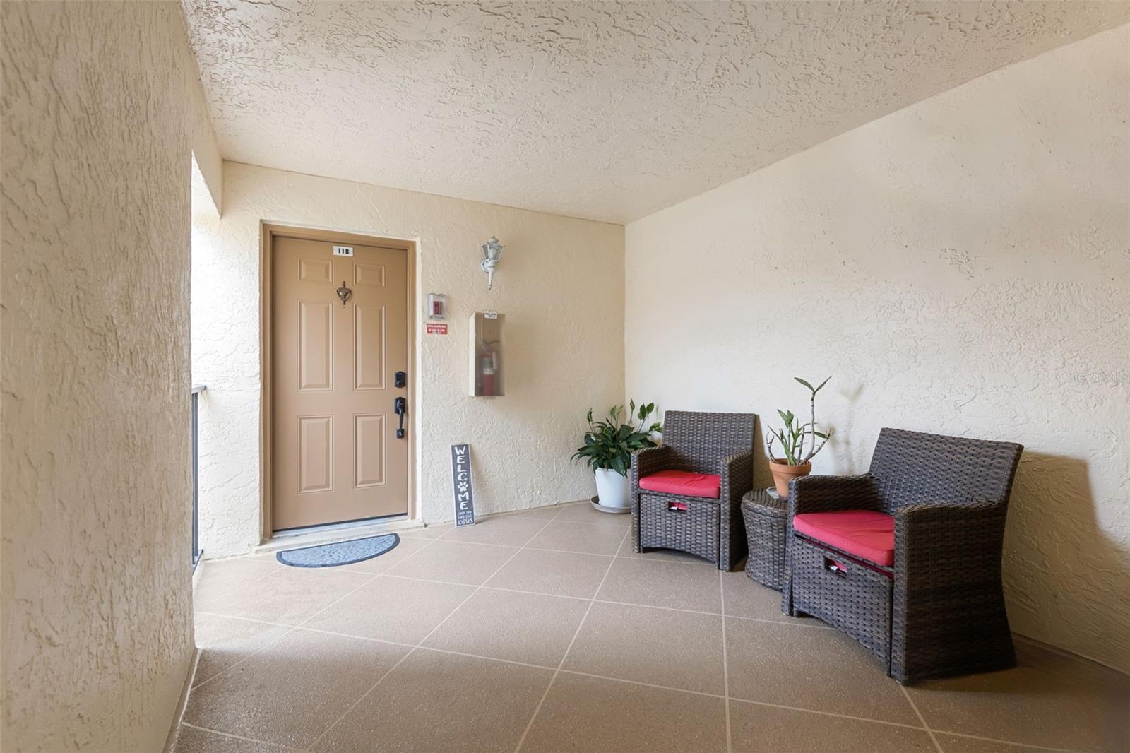 Cozy and Spacious Front Entrance
