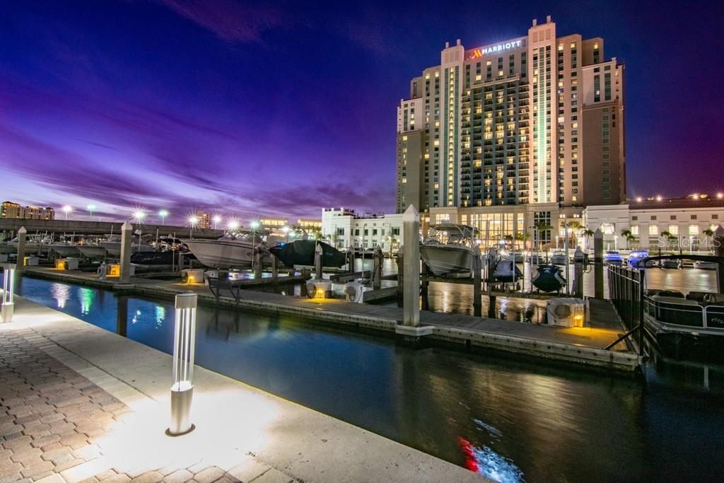 Come live a wonderful urban lifestyle where you can walk to arts, entertainment, Tampa’s Riverwalk, Amalie Arena for hockey & concerts, world-class restaurants, all without having to get into your car.