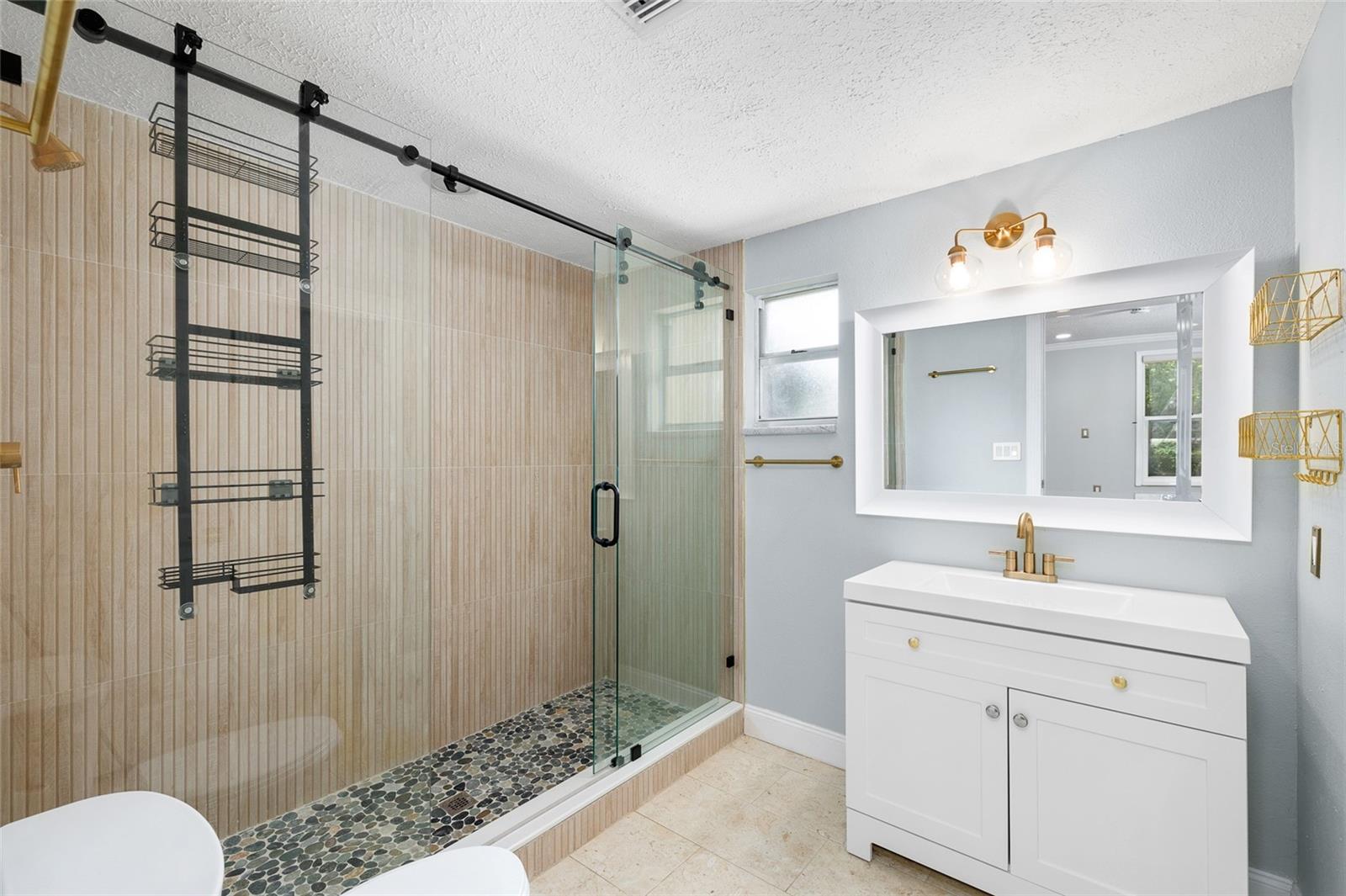 3BR-2BA - Primary Suite