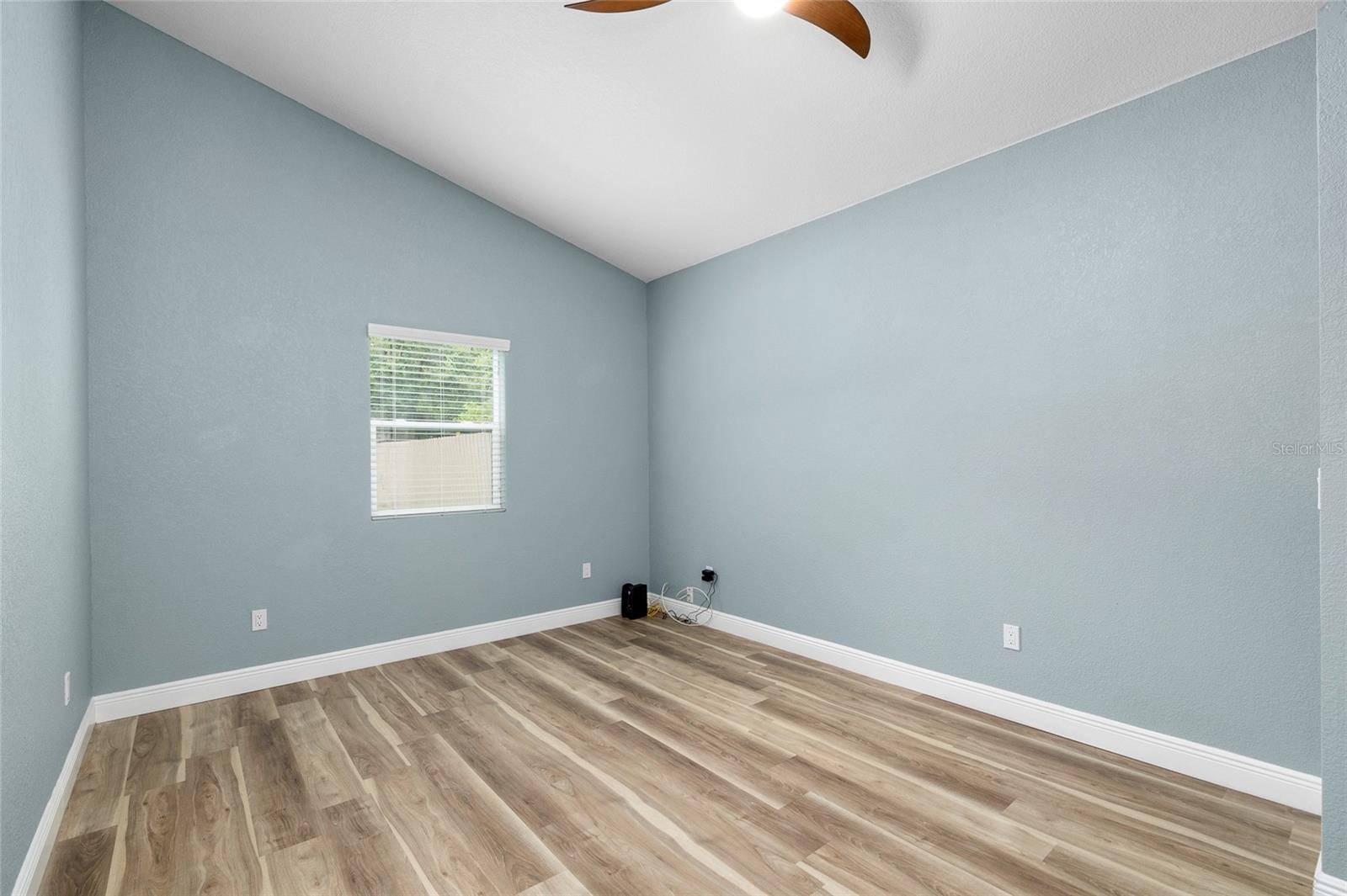 2BR-1BA - Secondary Bedroom