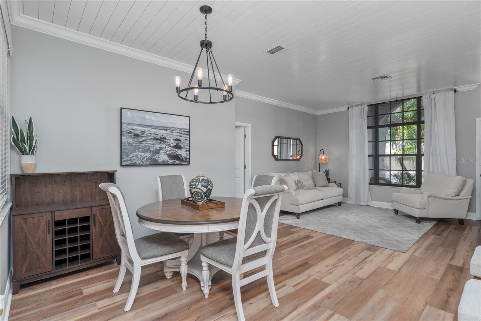 Open floorplan with Dining Room/Living Room combo