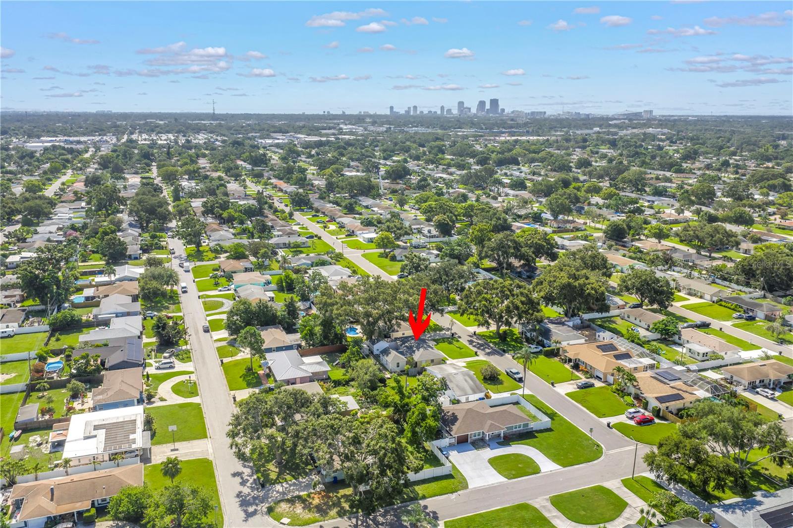 Convenient  location to shopping, downtown and I-275.
