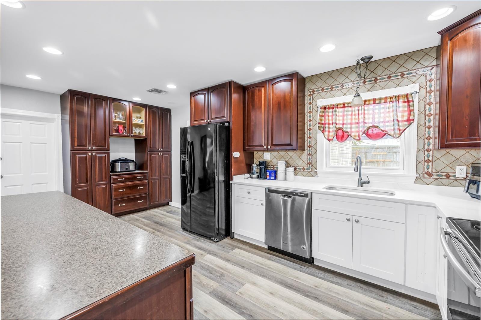Expansive kitchen perfect for large families