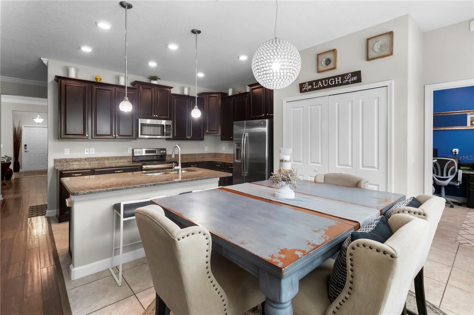 Kitchen / Dining area