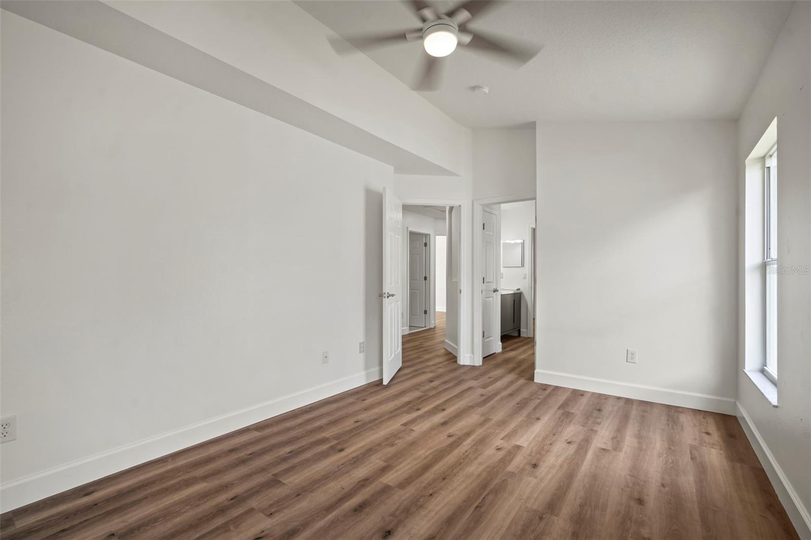 Bedroom 2 (second view)