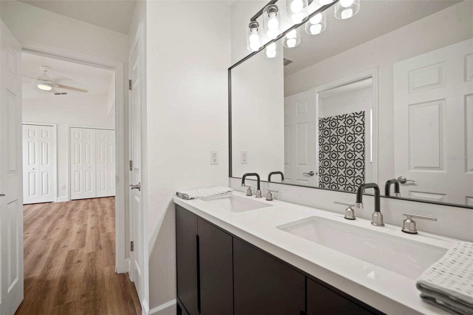 Jack N Jill bathroom