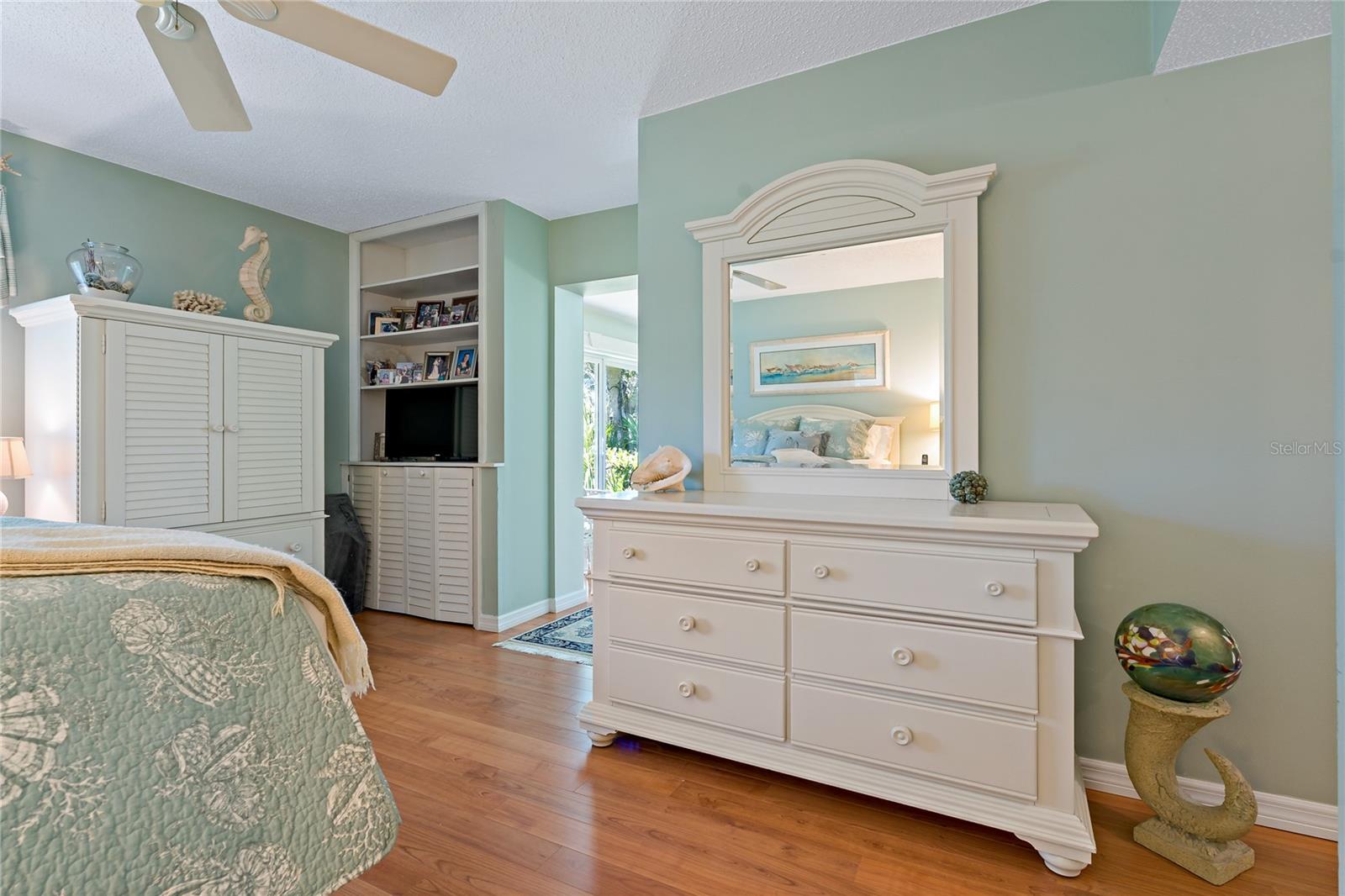 Access to the Sun Room from the Primary Suite!